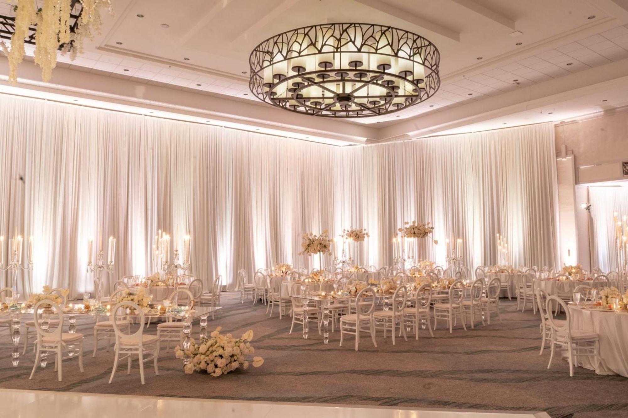 Sheraton Denver Downtown Hotel Bagian luar foto