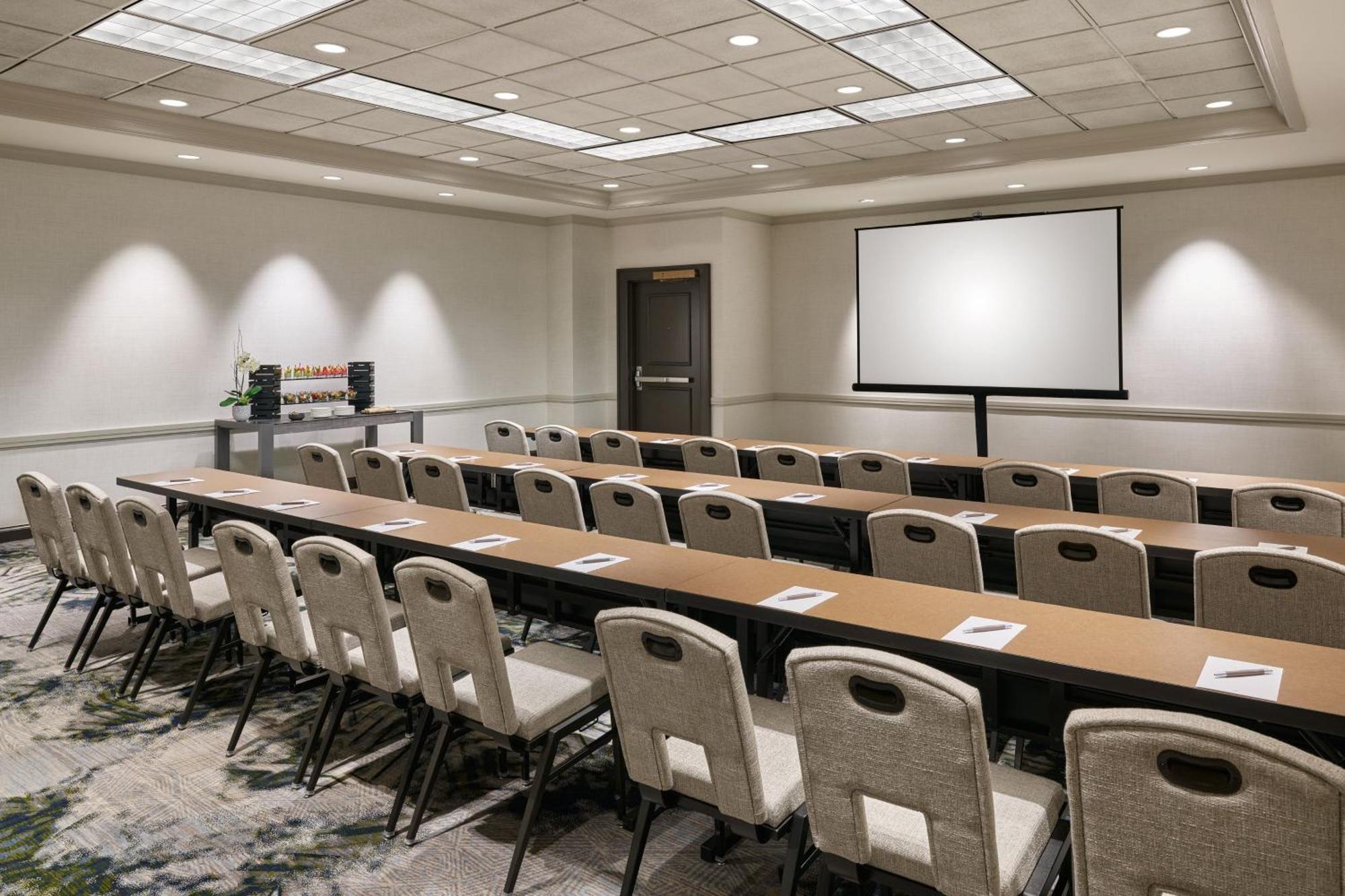 Sheraton Denver Downtown Hotel Bagian luar foto
