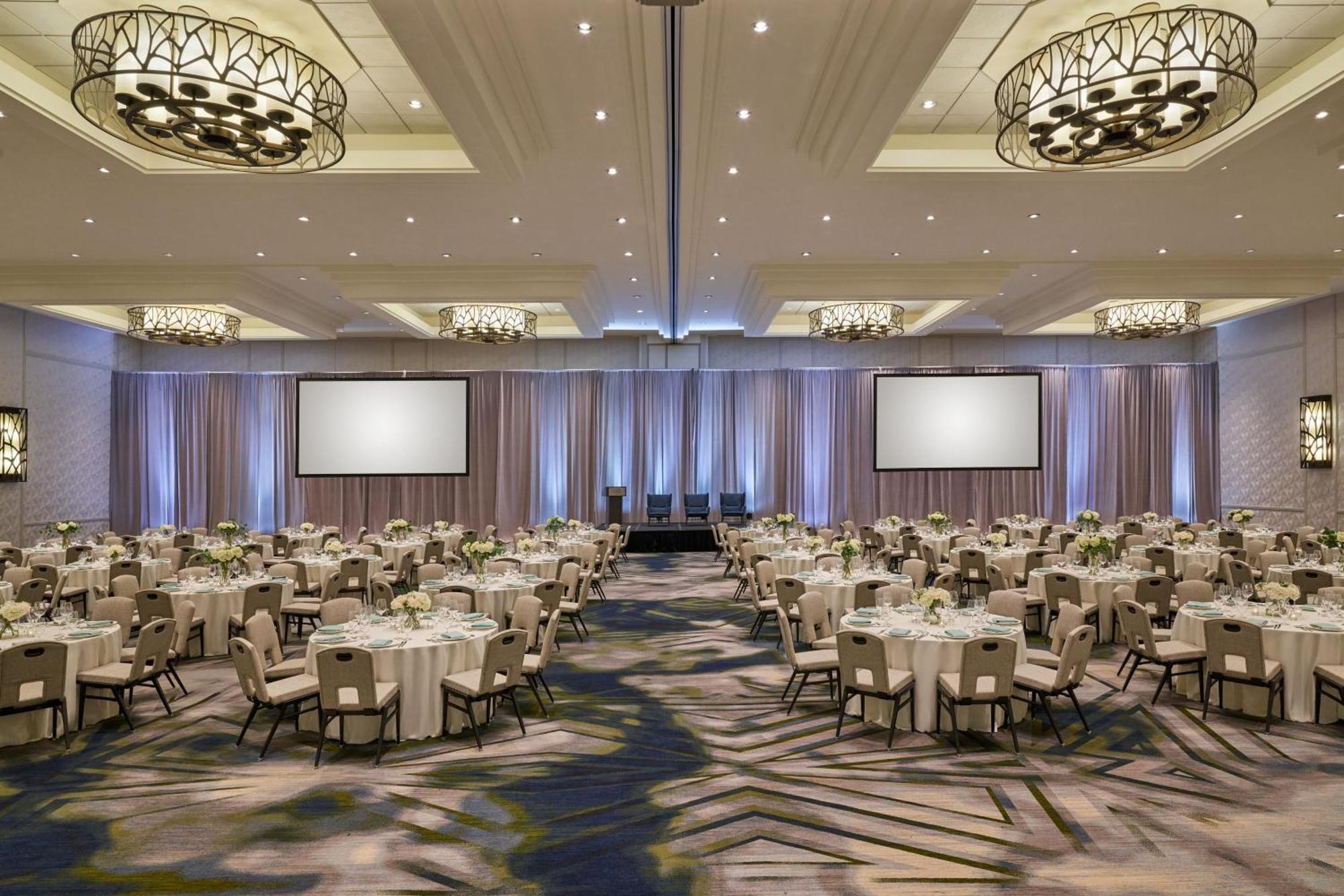 Sheraton Denver Downtown Hotel Bagian luar foto