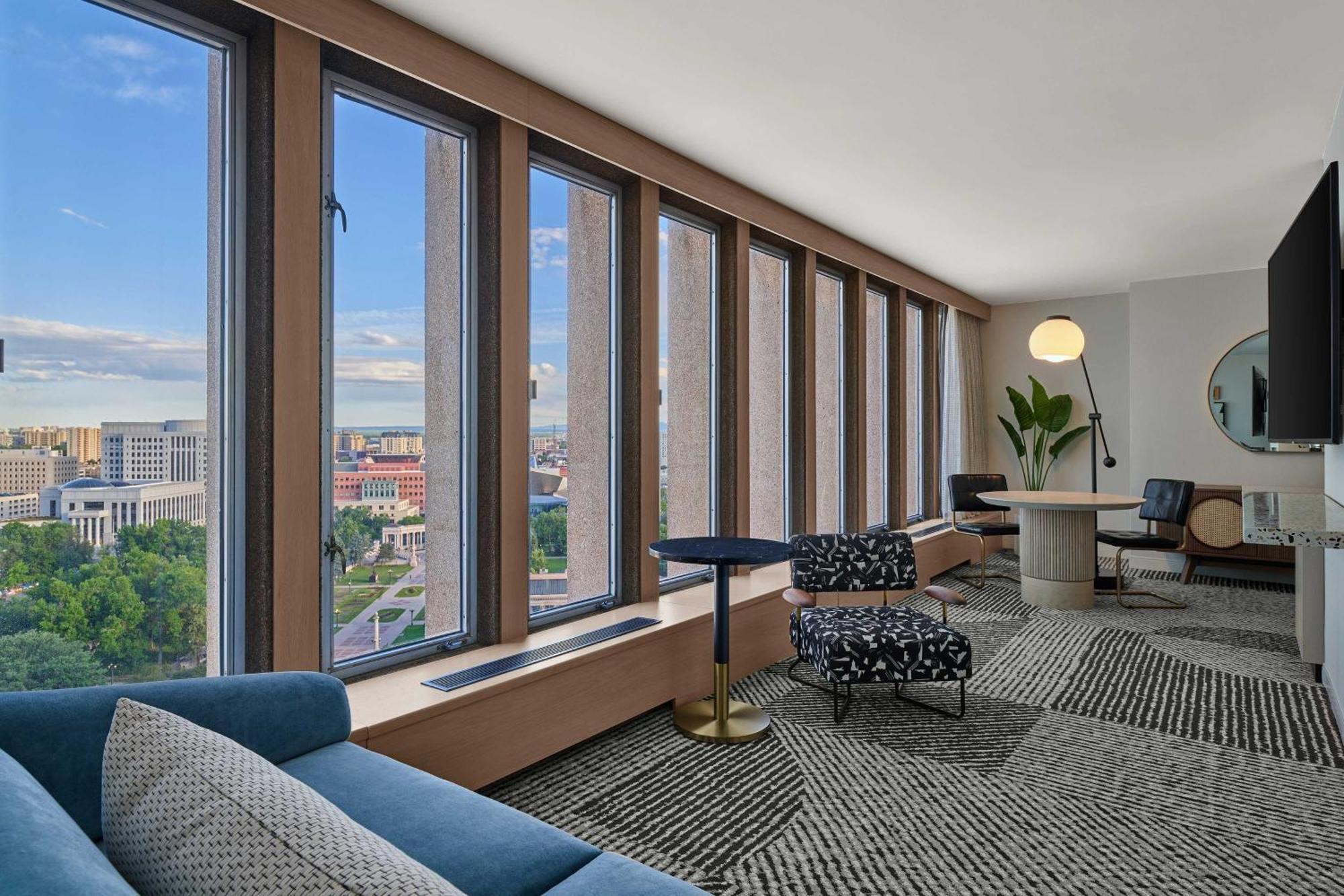 Sheraton Denver Downtown Hotel Bagian luar foto